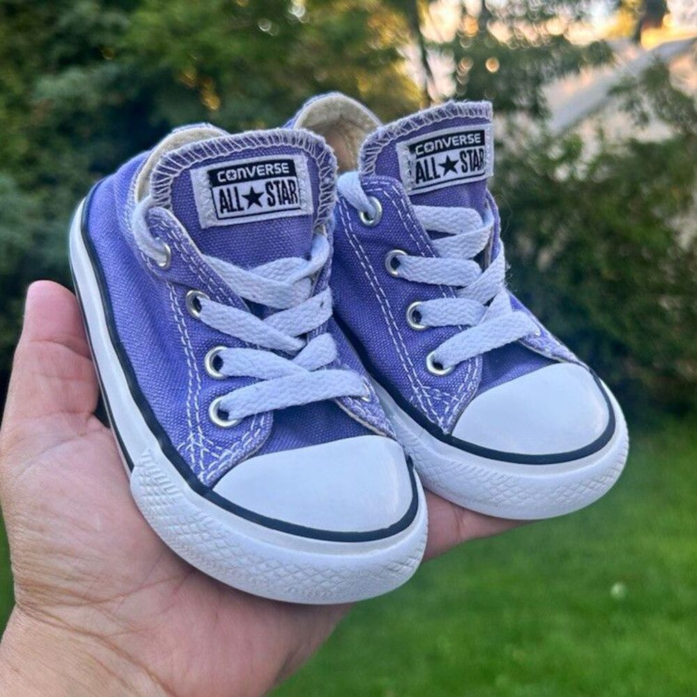Converse All Star Purple/White Low Top Canvas Lace-Up Sneaker US 7 EU 23 UK 7